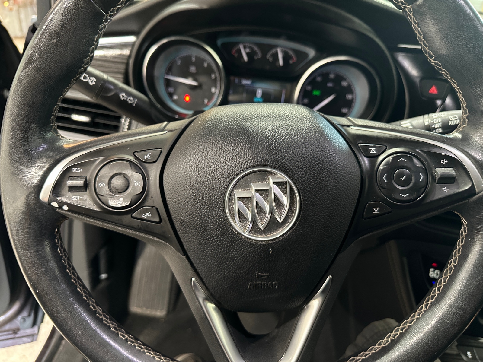 Thumbnail: 2017 Buick Envision - 4