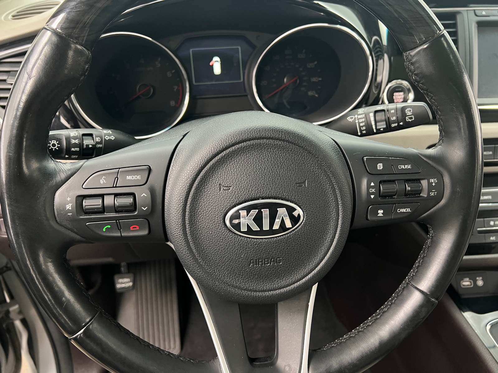 Thumbnail: 2018 Kia Sedona - 4
