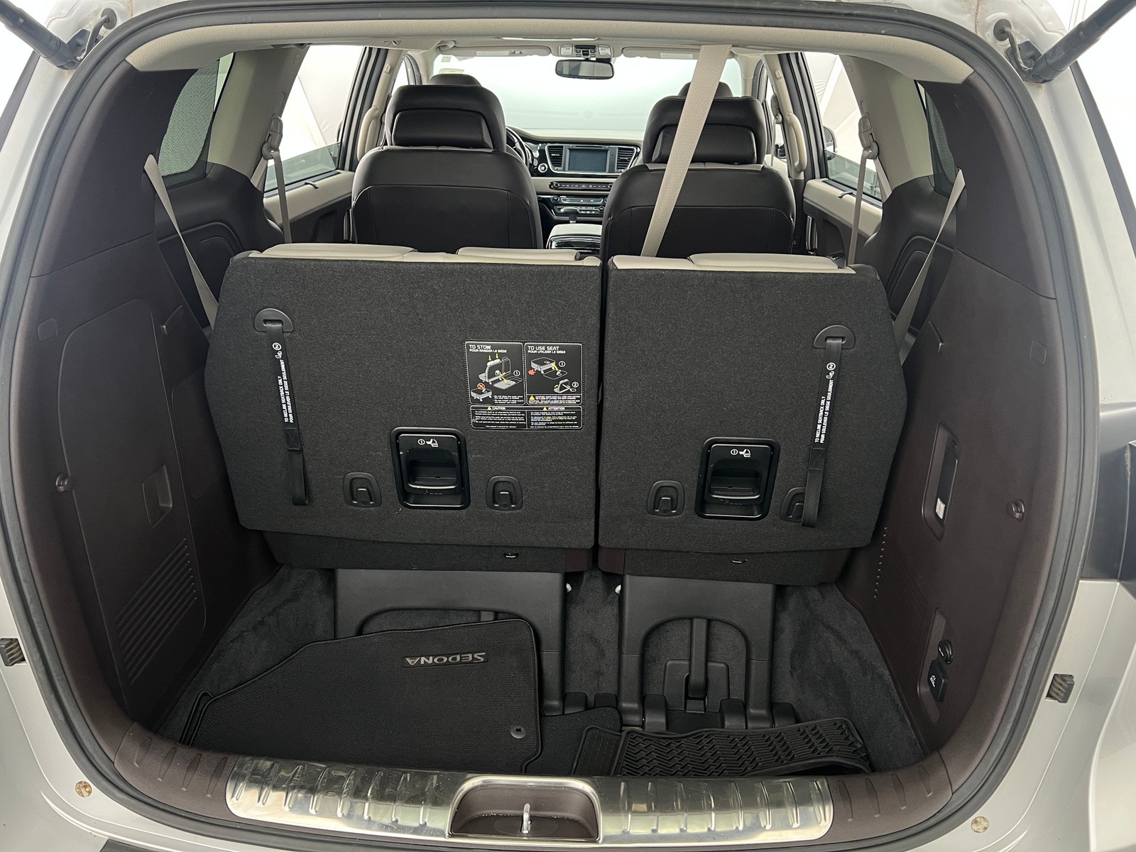 Thumbnail: 2018 Kia Sedona - 6