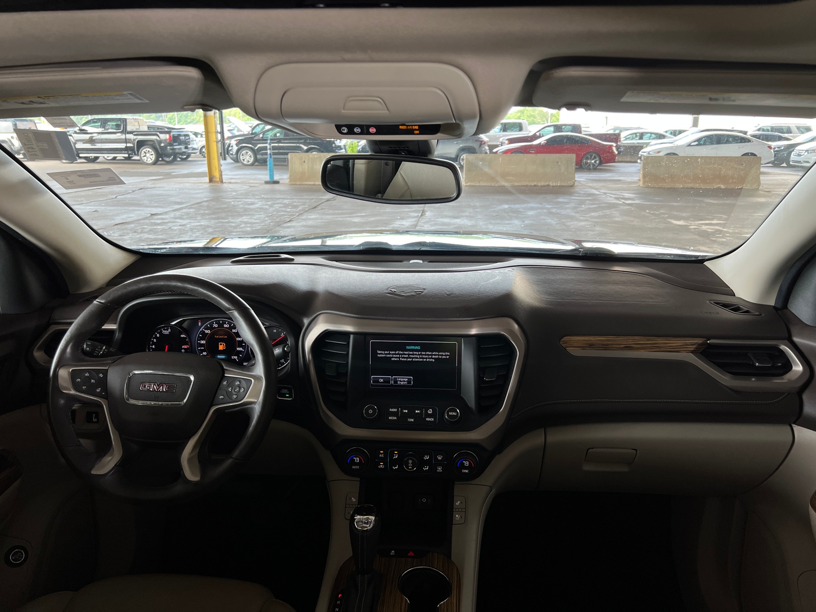 Thumbnail: 2017 GMC Acadia - 2