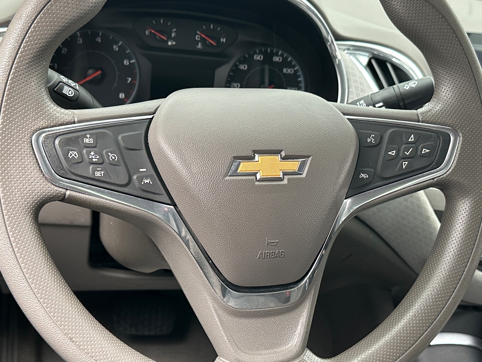 Thumbnail: 2021 Chevrolet Malibu - 5