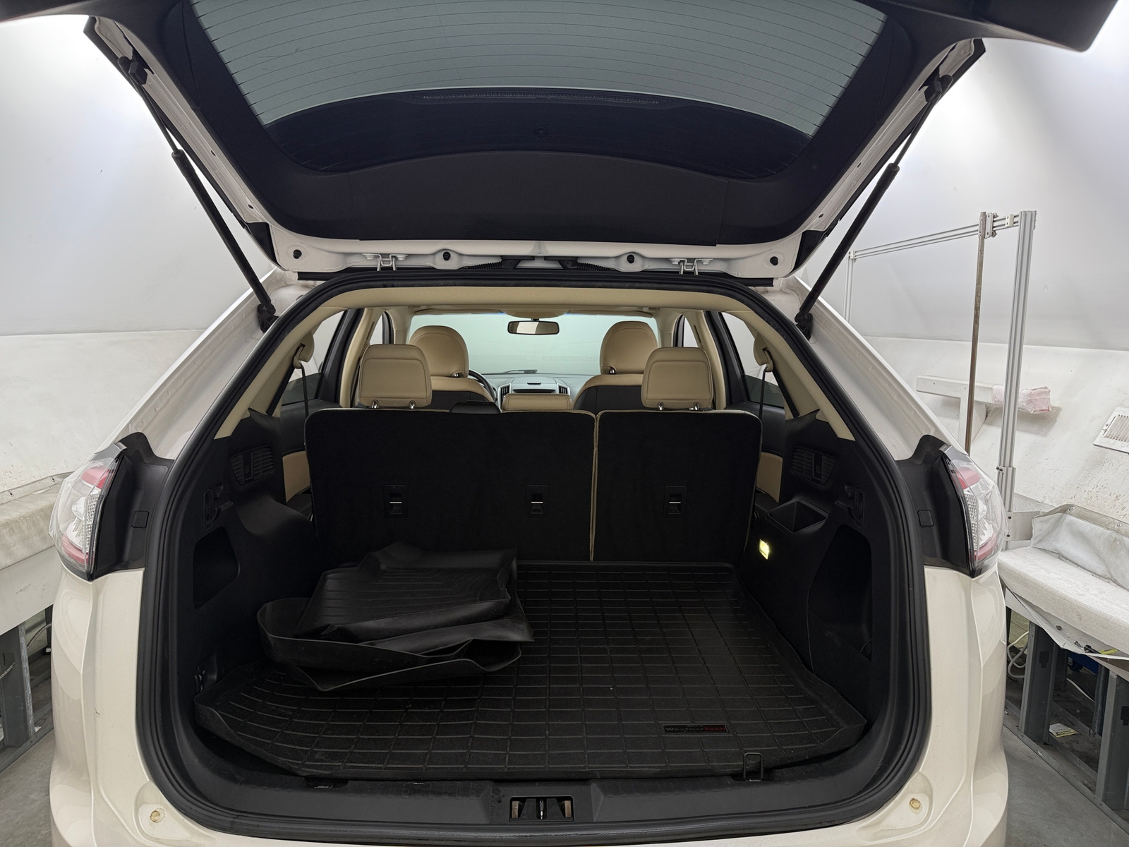 Thumbnail: 2016 Ford Edge - 7