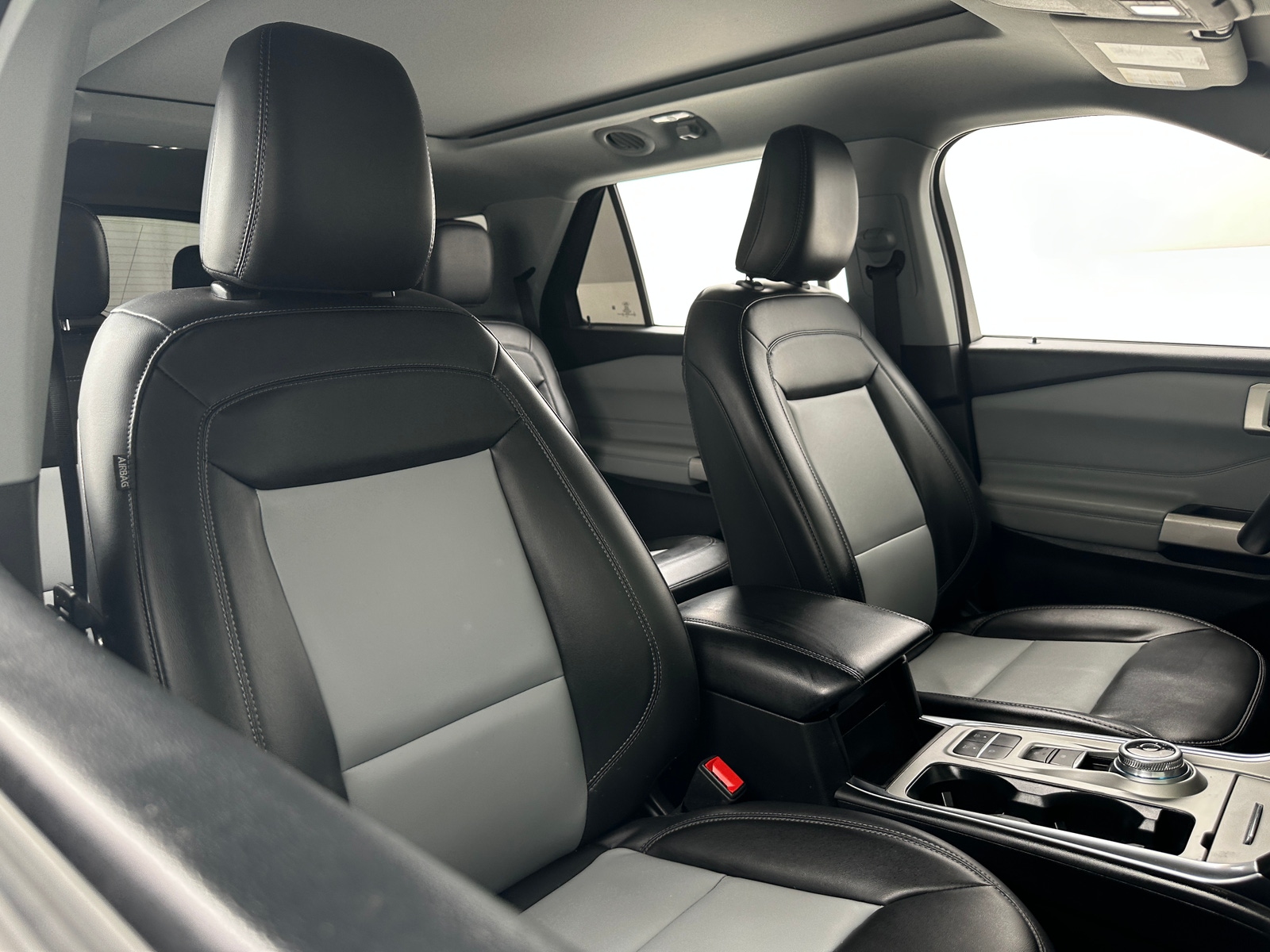 Thumbnail: 2022 Ford Explorer - 2