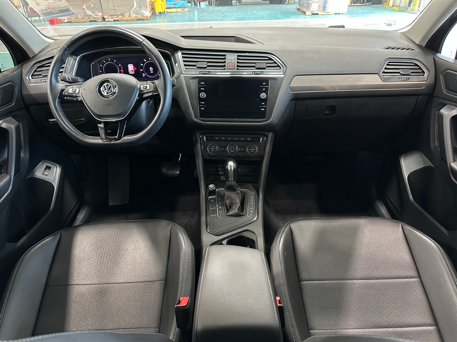 Thumbnail: 2019 Volkswagen Tiguan - 2