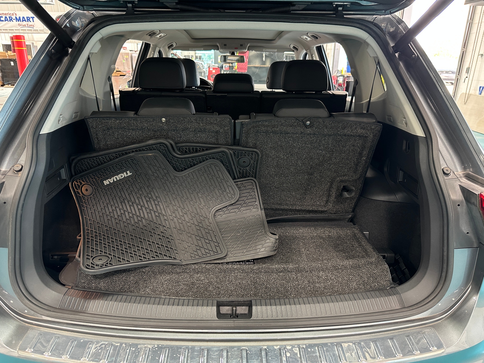 Thumbnail: 2019 Volkswagen Tiguan - 6