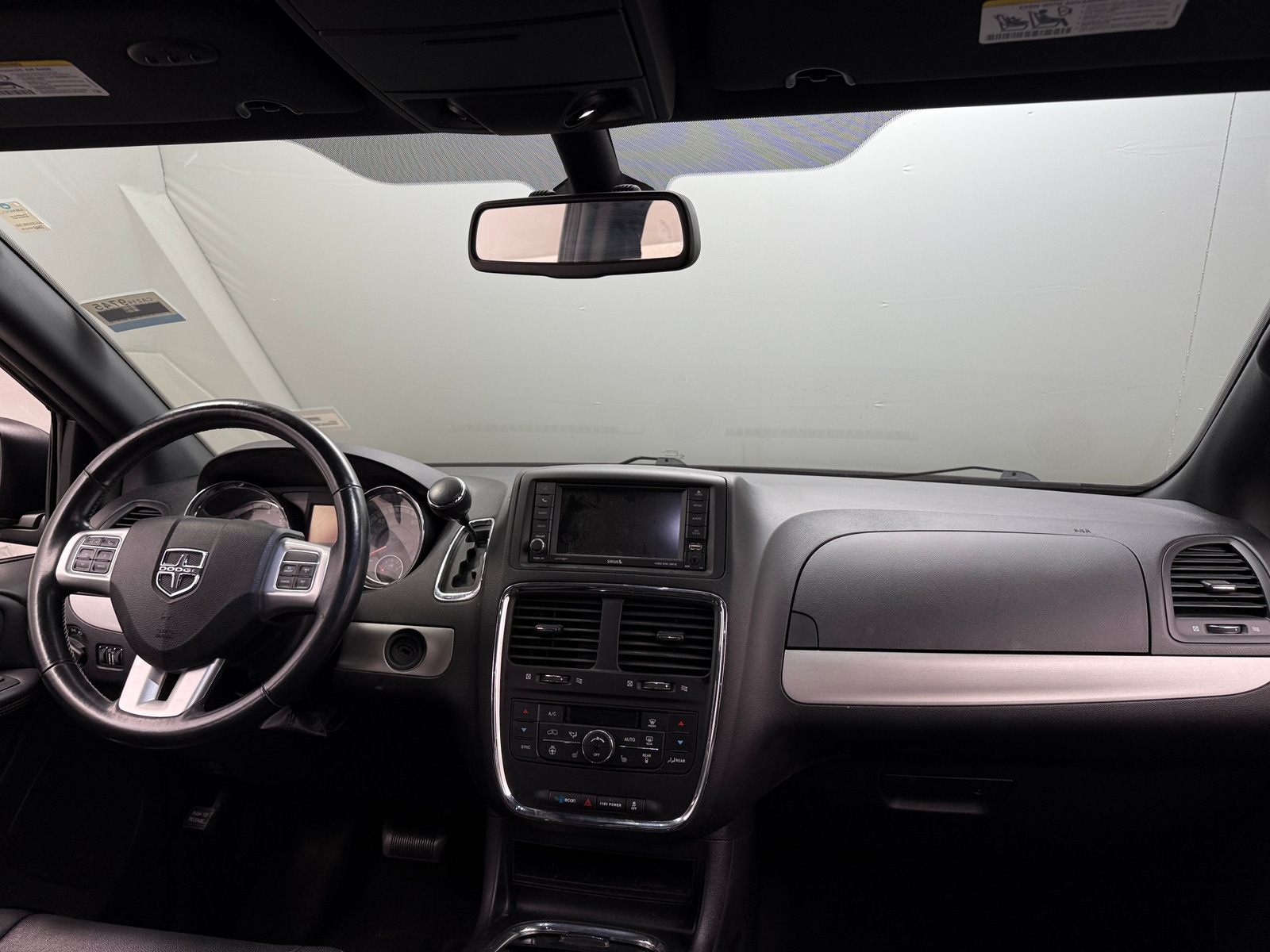 Thumbnail: 2019 Dodge Grand Caravan - 2