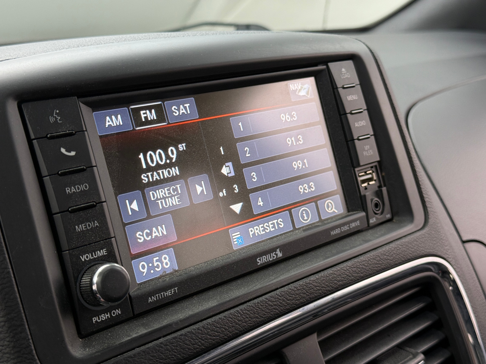 Thumbnail: 2019 Dodge Grand Caravan - 3