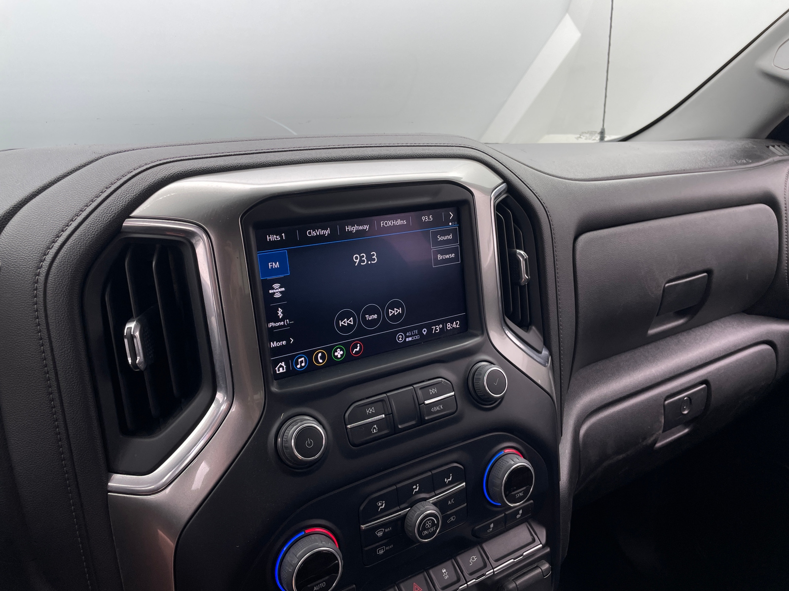 Thumbnail: 2022 Chevrolet Silverado 1500 - 4