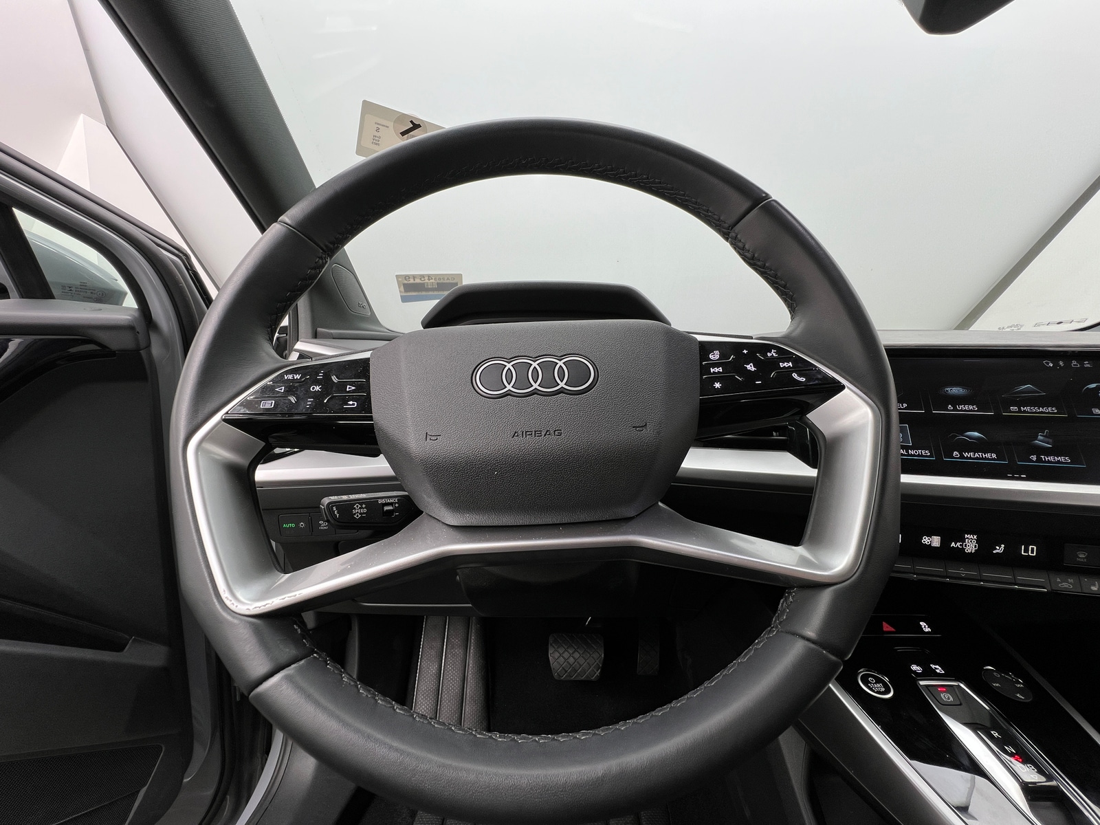 Thumbnail: 2023 Audi Q4 e-tron - 4