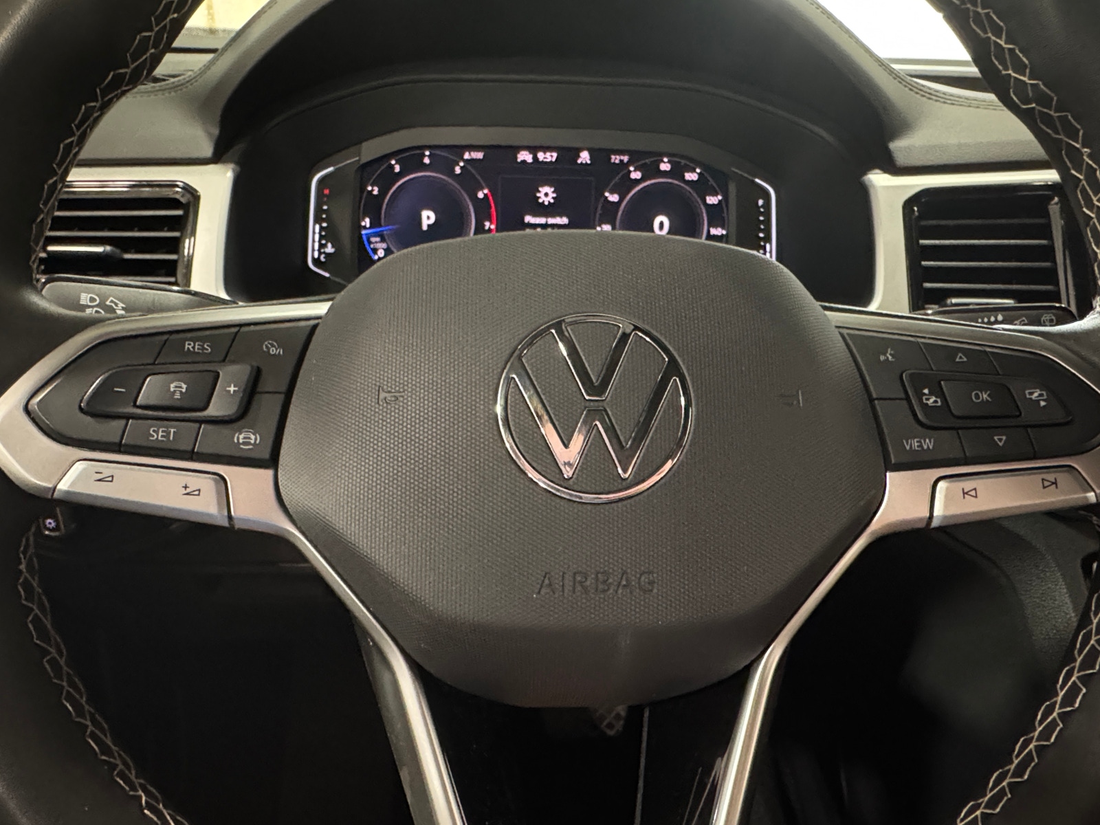 Thumbnail: 2023 Volkswagen Atlas - 4