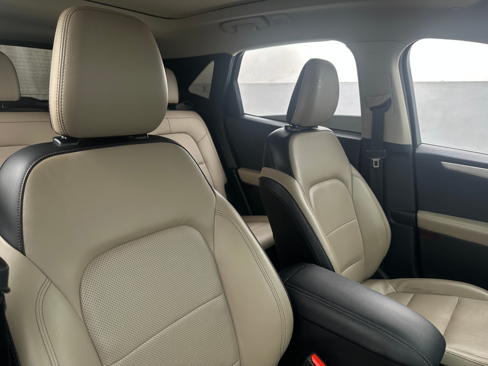 Thumbnail: 2020 Ford Escape - 2