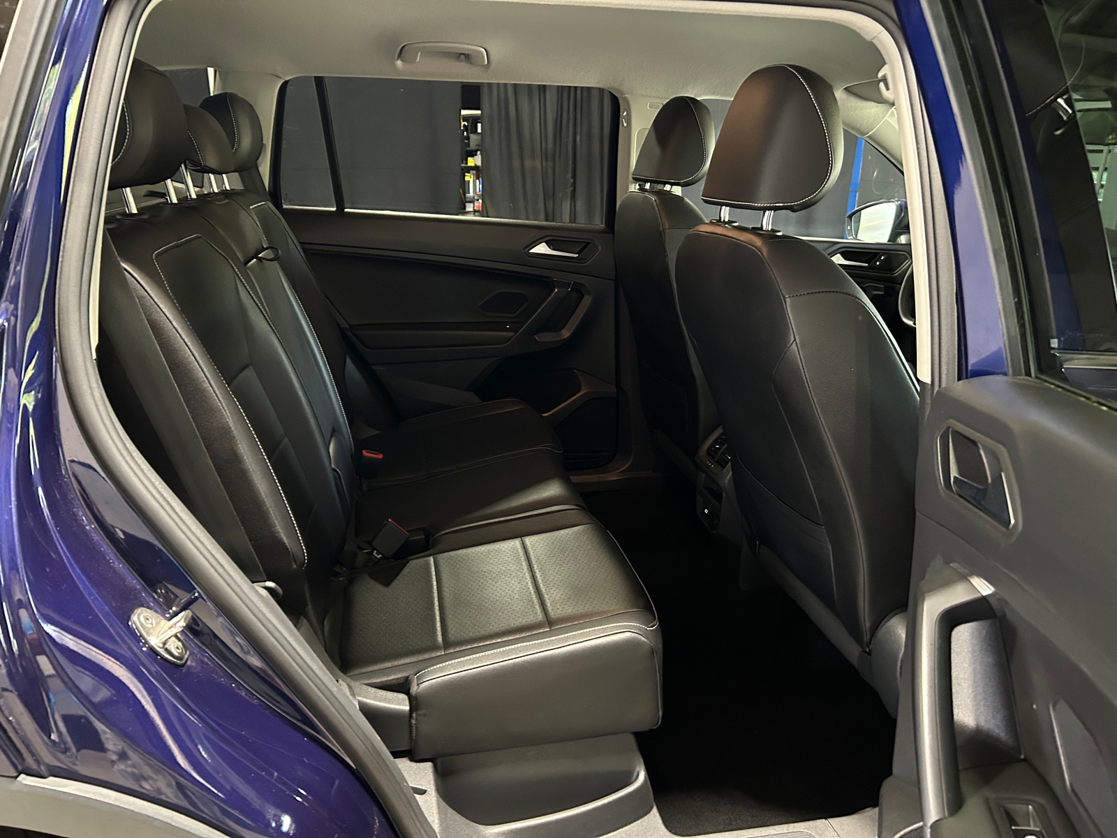 Thumbnail: 2021 Volkswagen Tiguan - 5