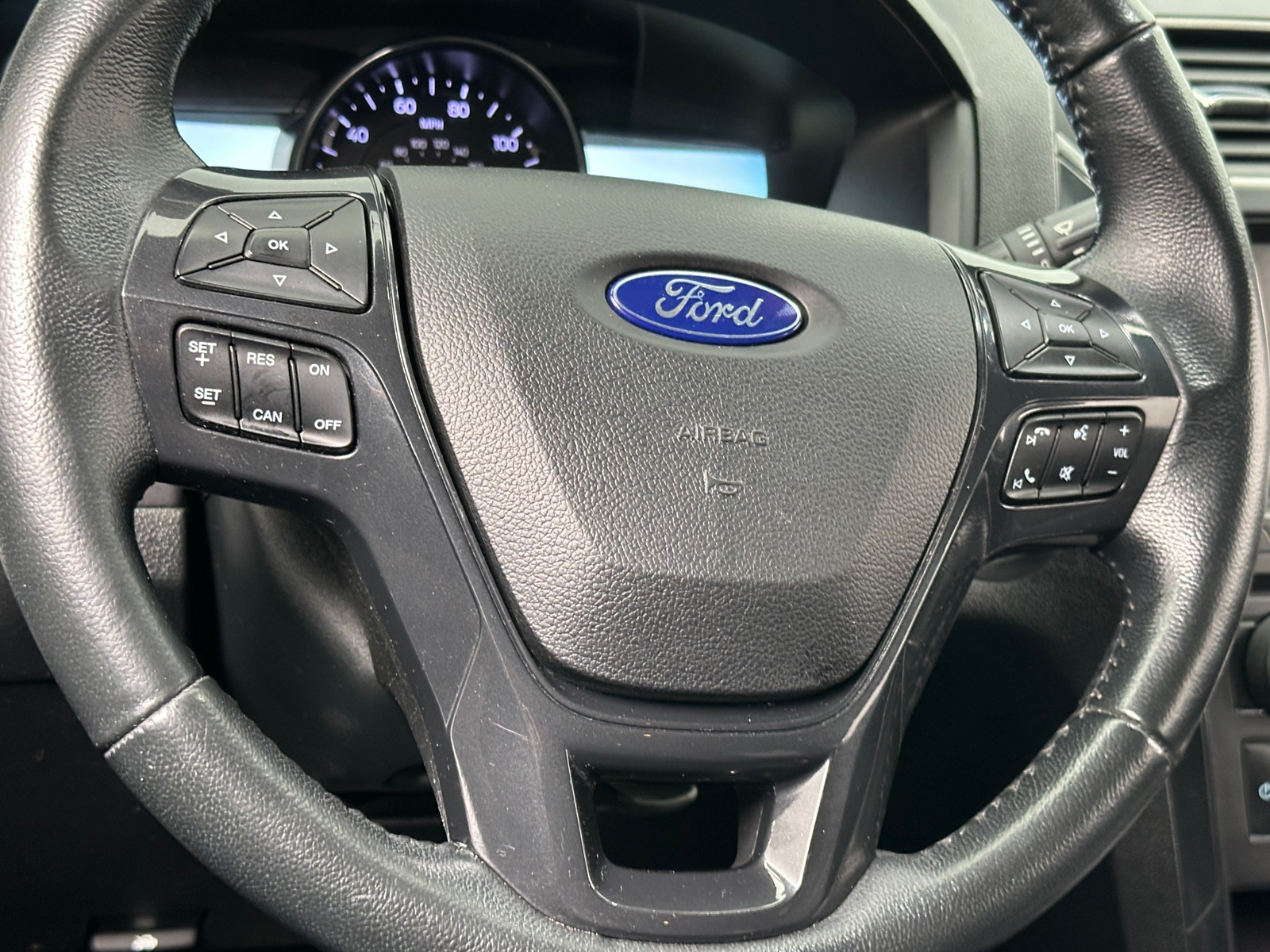 Thumbnail: 2018 Ford Explorer - 4