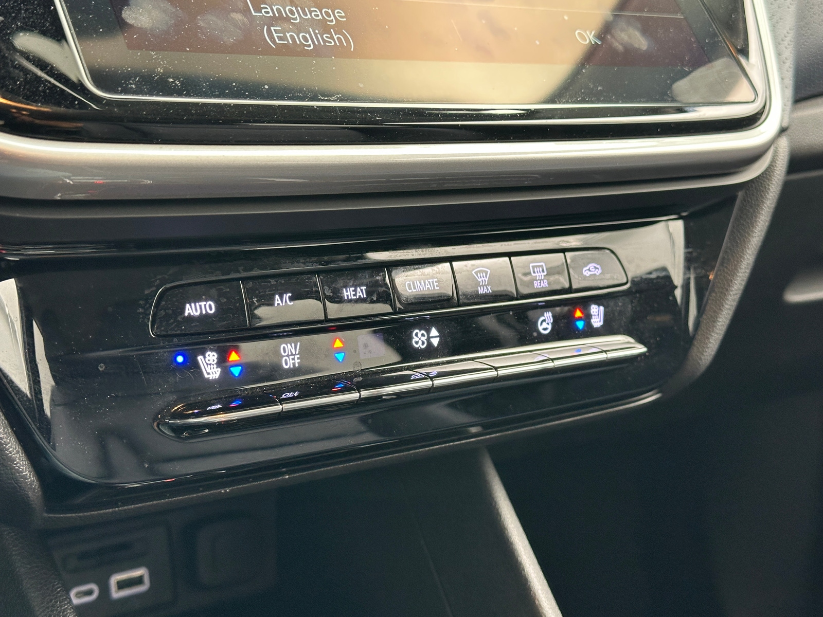 Thumbnail: 2023 Chevrolet Bolt EUV - 3