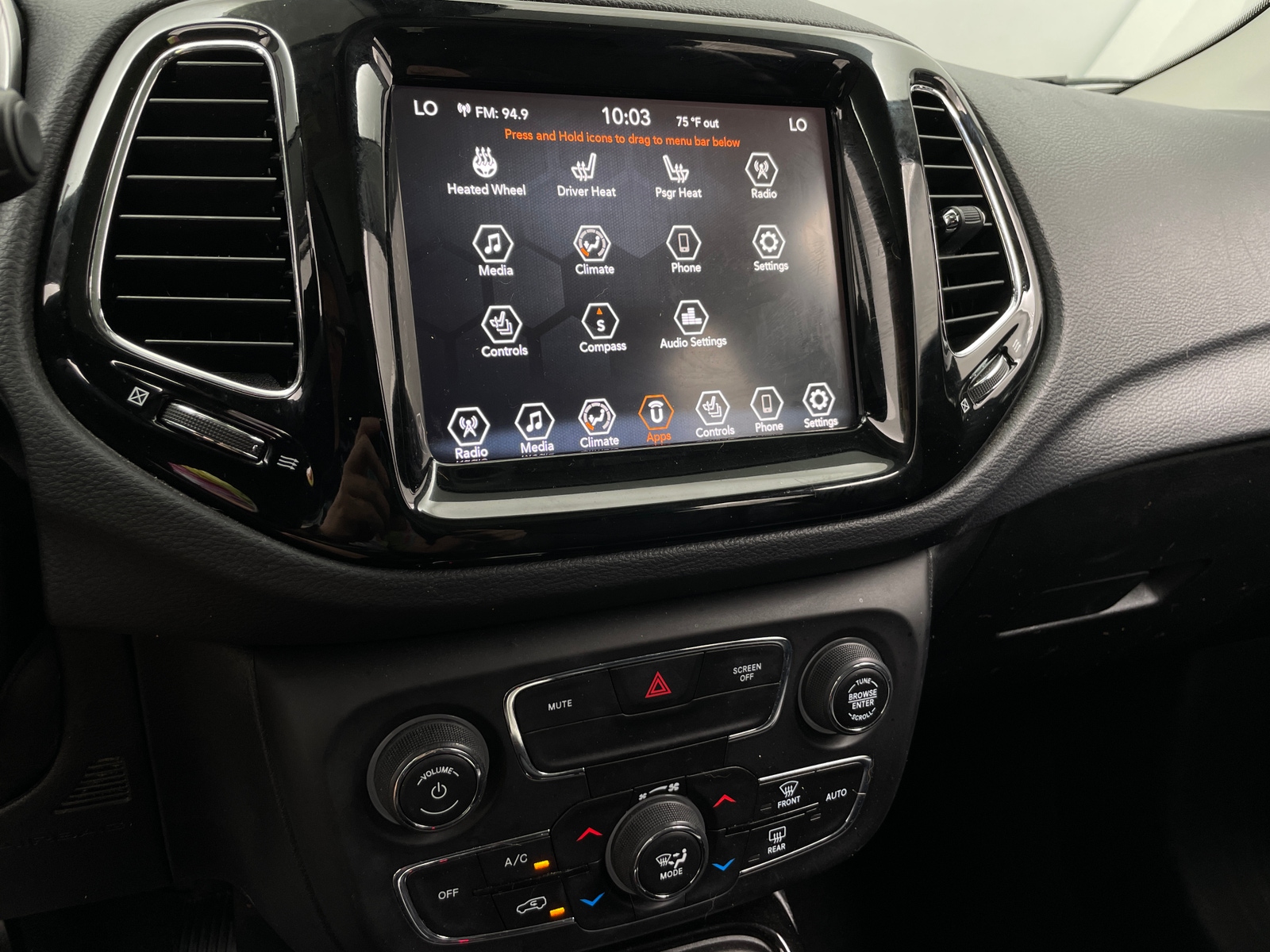 Thumbnail: 2019 Jeep Compass - 4