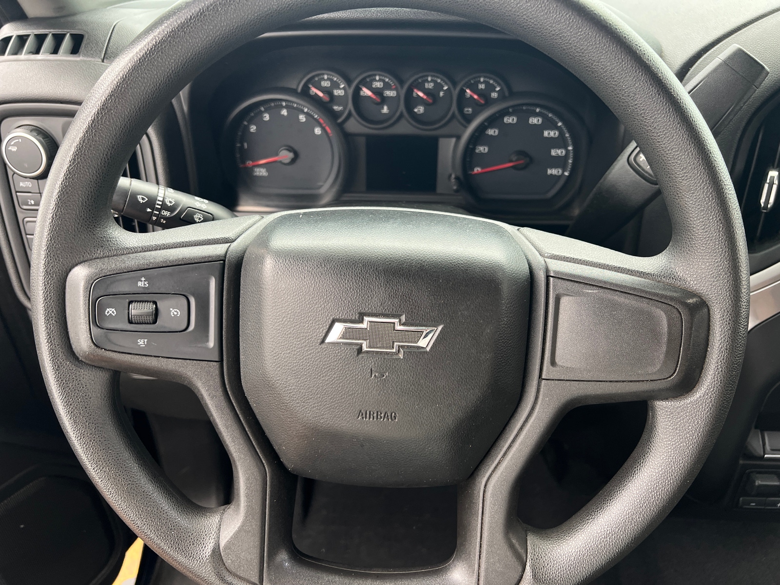 Thumbnail: 2019 Chevrolet Silverado 1500 - 5