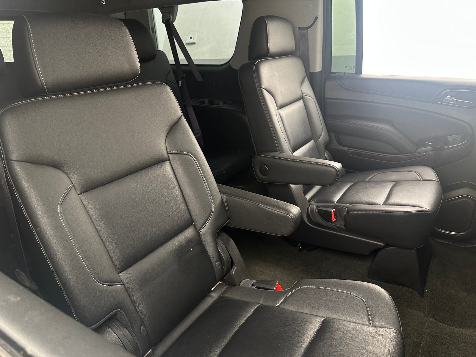 Thumbnail: 2017 Chevrolet Suburban - 5