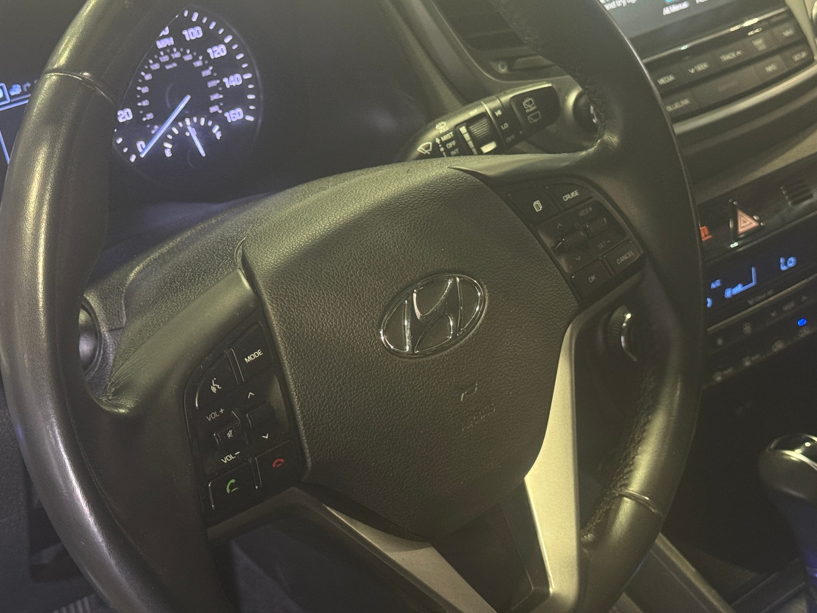Thumbnail: 2016 Hyundai Tucson - 4