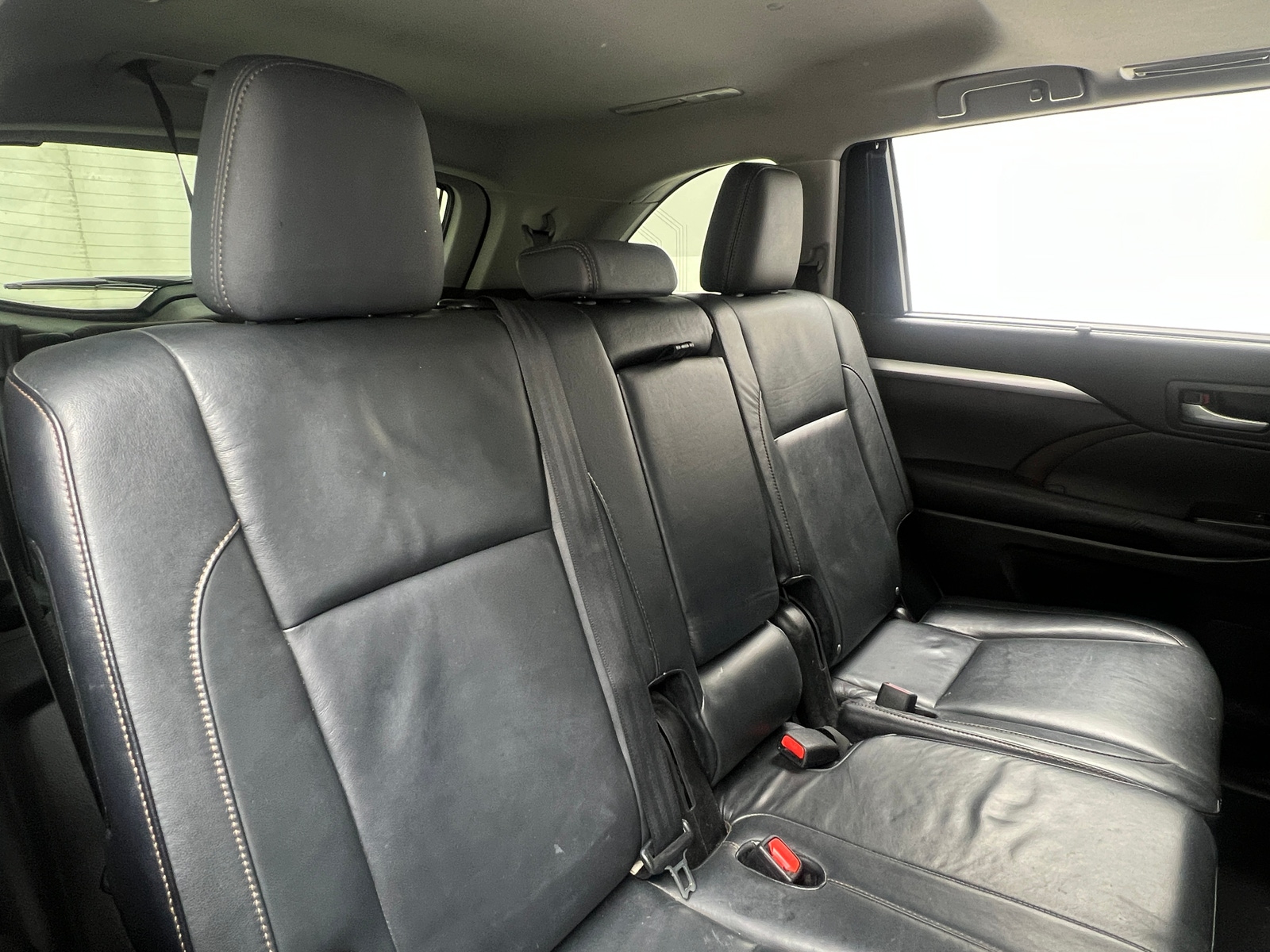 Thumbnail: 2016 Toyota Highlander - 5