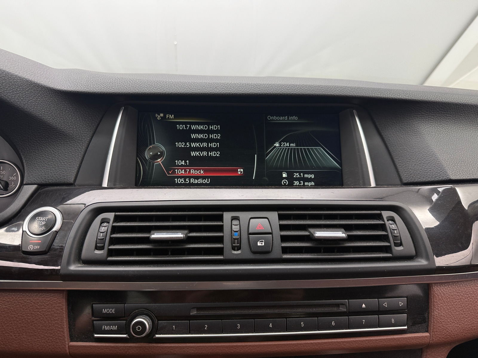 Thumbnail: 2014 BMW 5 Series - 3