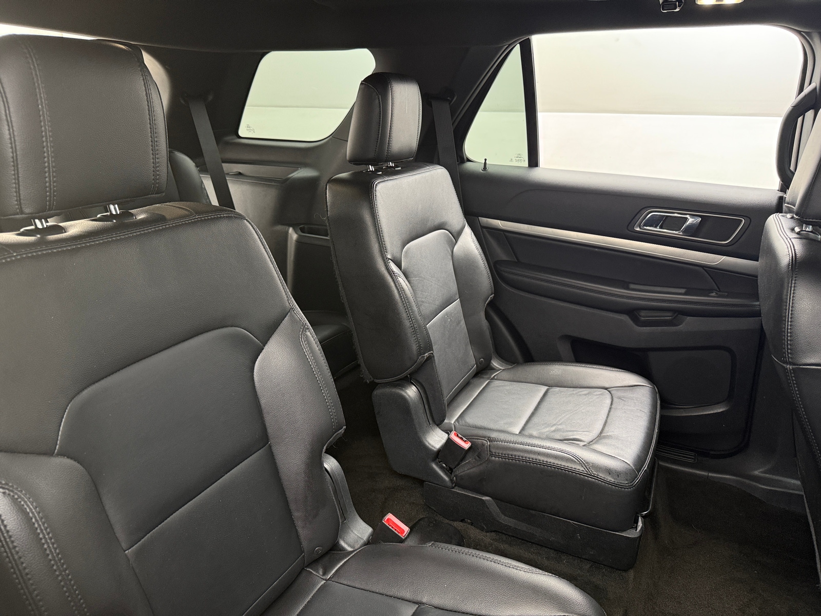 Thumbnail: 2018 Ford Explorer - 5