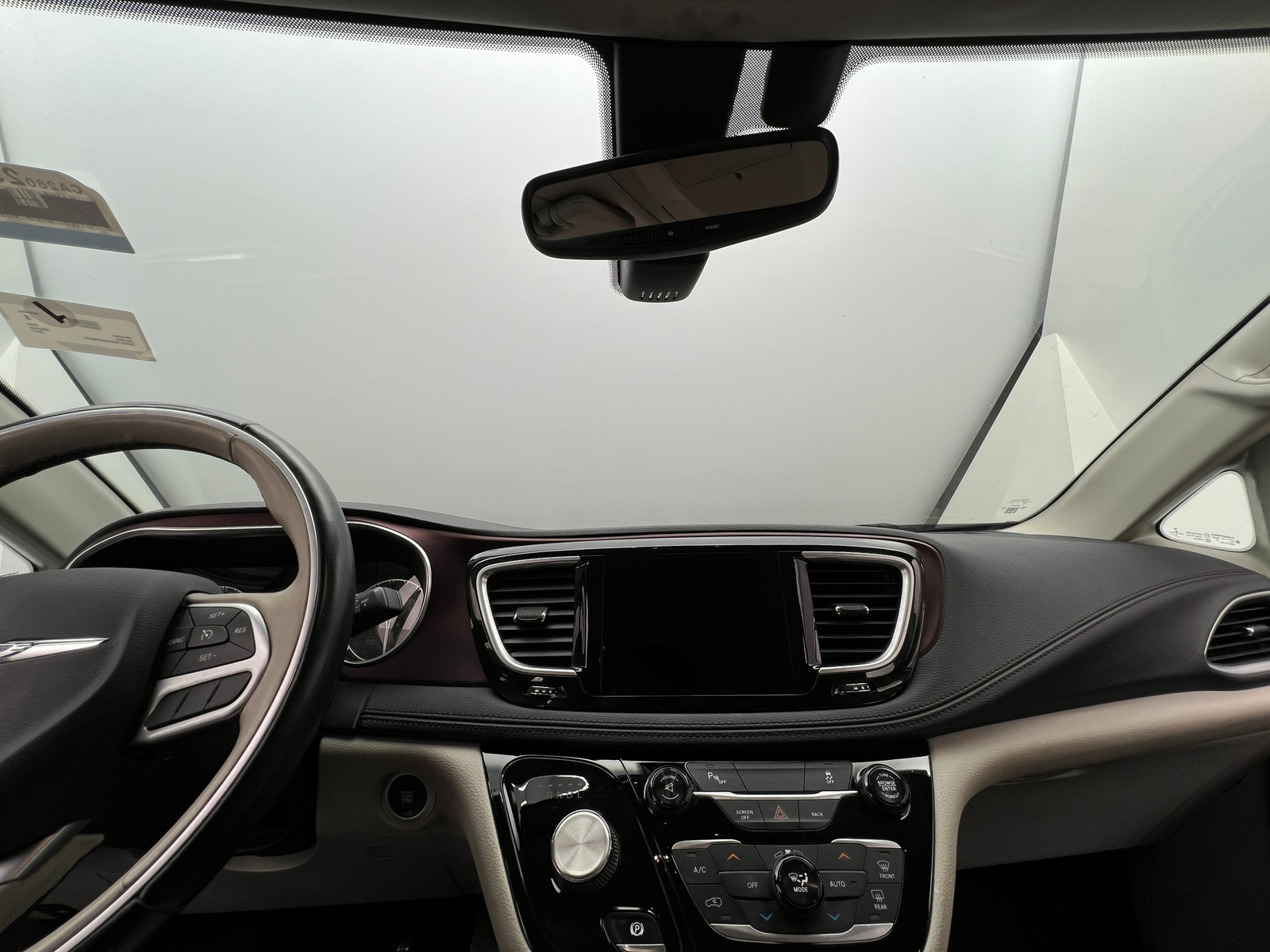 Thumbnail: 2017 Chrysler Pacifica - 2