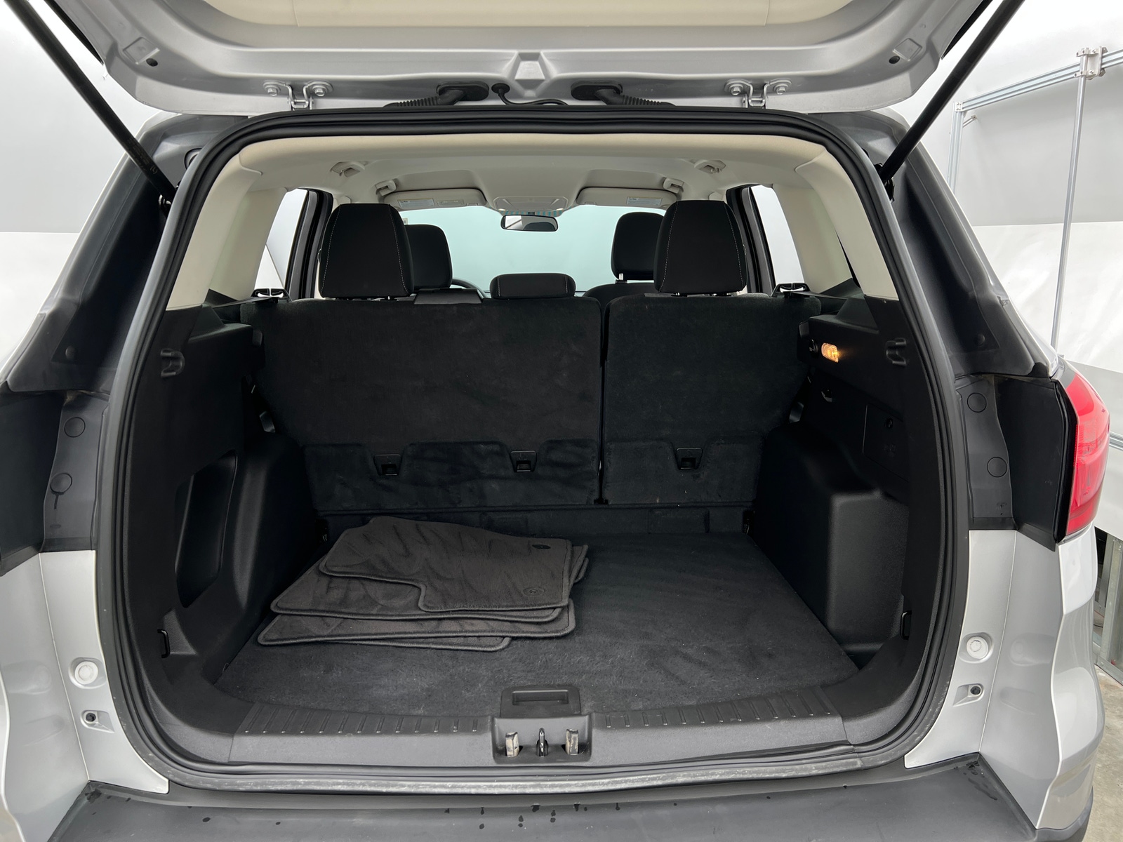 Thumbnail: 2019 Ford Escape - 7