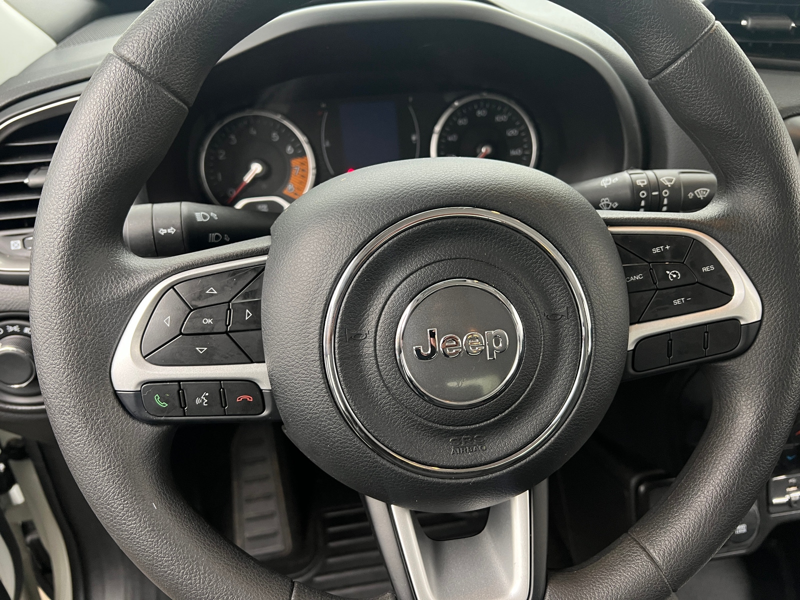 Thumbnail: 2023 Jeep Renegade - 5