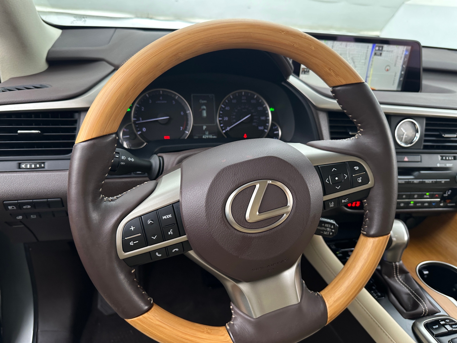 Thumbnail: 2019 Lexus RX - 4