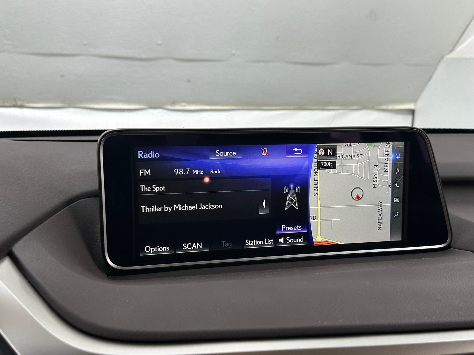 Thumbnail: 2019 Lexus RX - 3