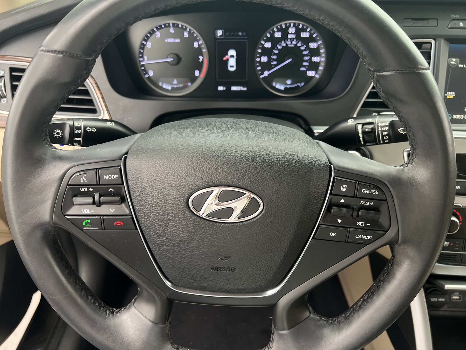 Thumbnail: 2017 Hyundai Sonata - 4