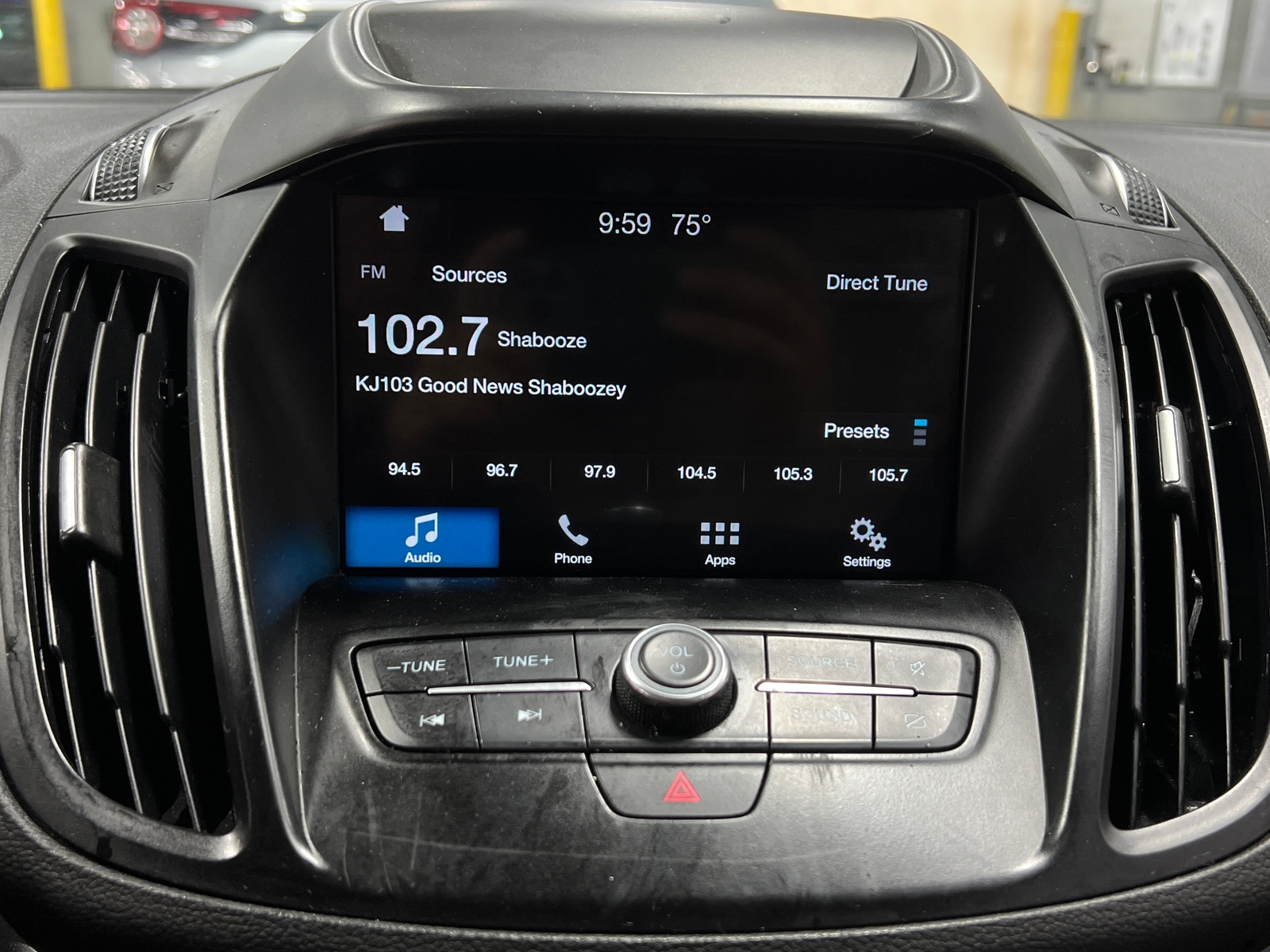 Thumbnail: 2019 Ford Escape - 4