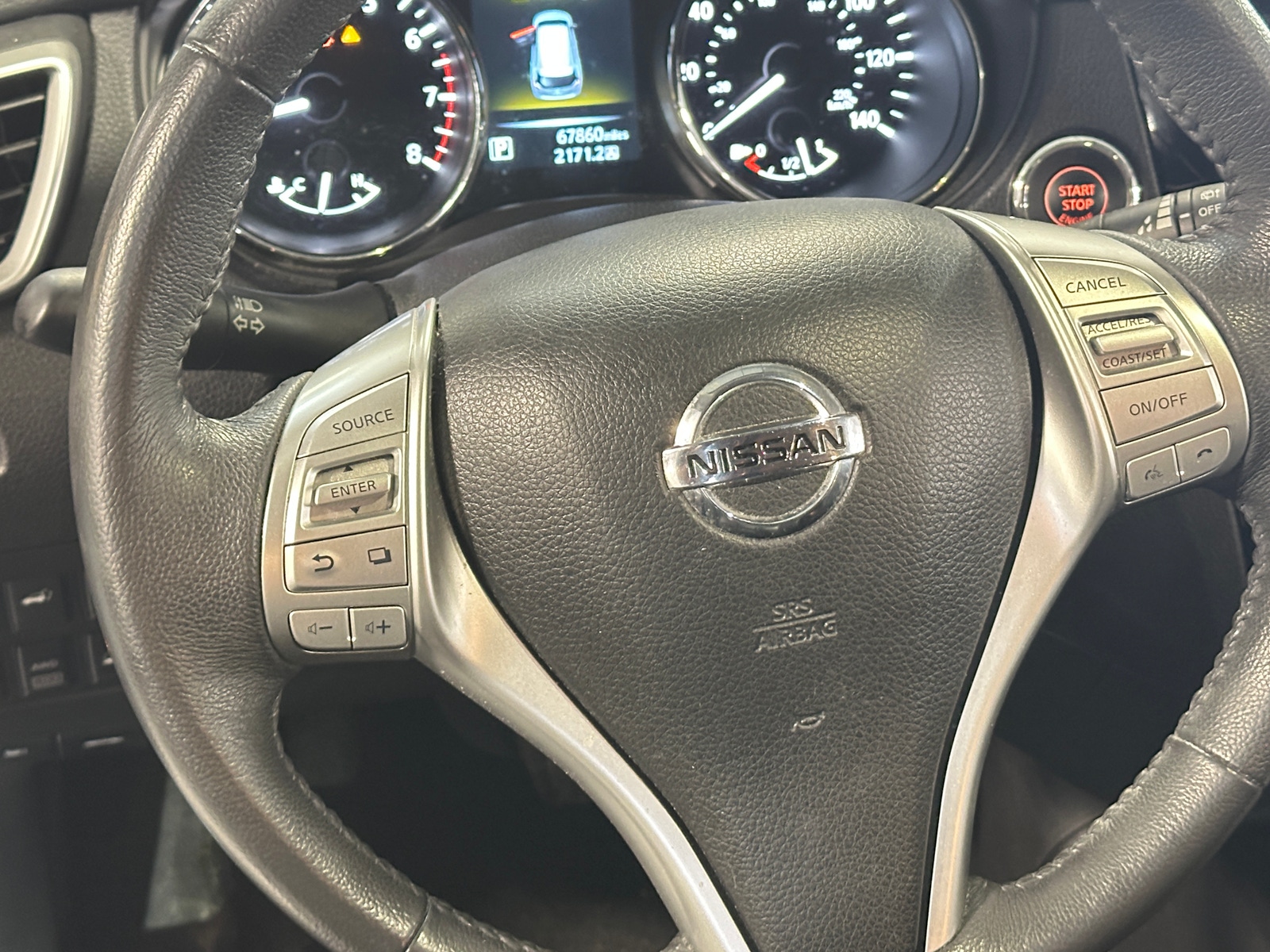 Thumbnail: 2015 Nissan Rogue - 4