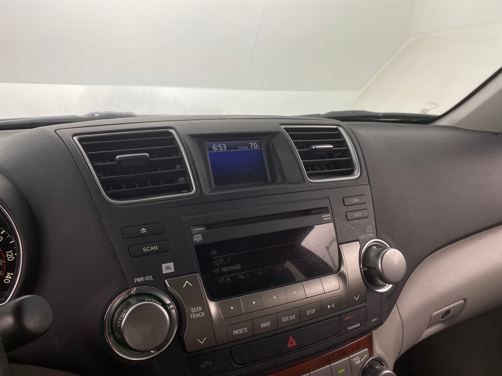 Thumbnail: 2011 Toyota Highlander - 3