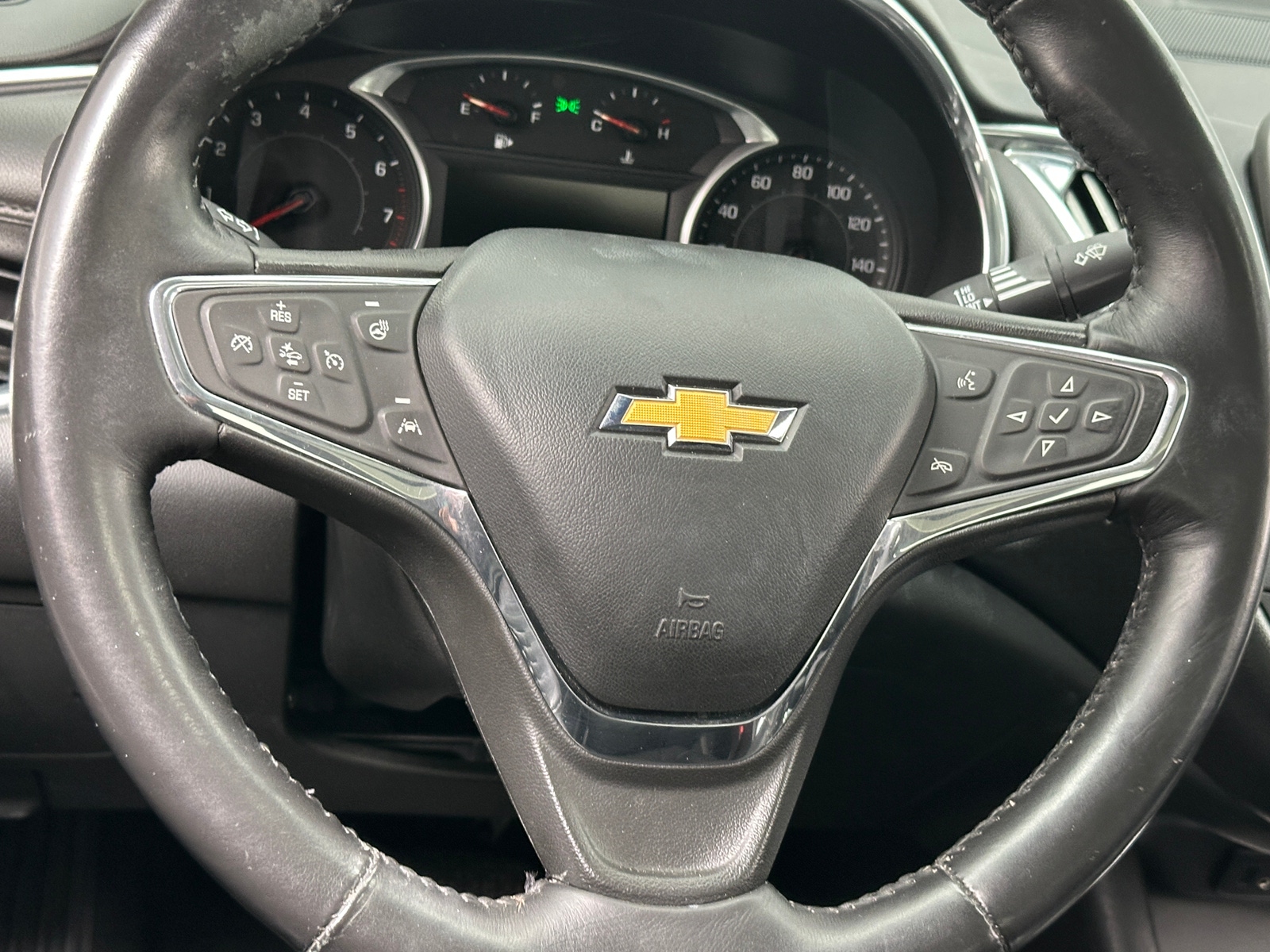 Thumbnail: 2016 Chevrolet Malibu - 4