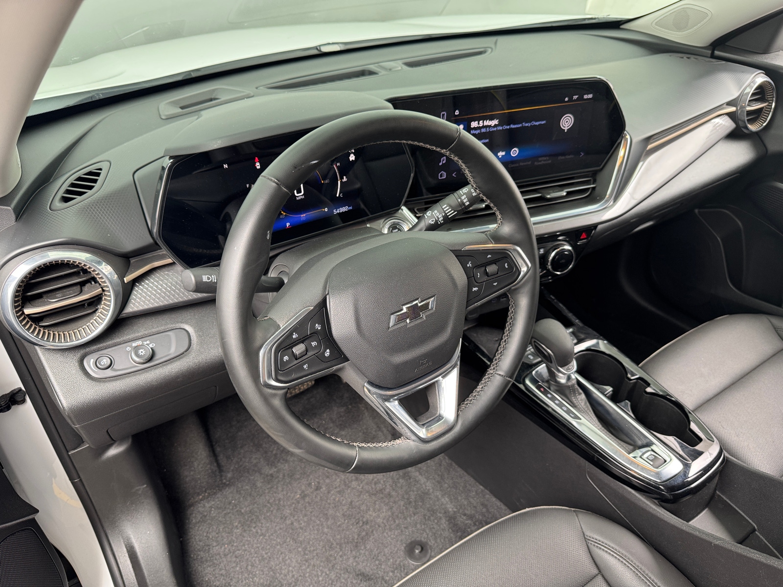 Thumbnail: 2024 Chevrolet Trax - 2