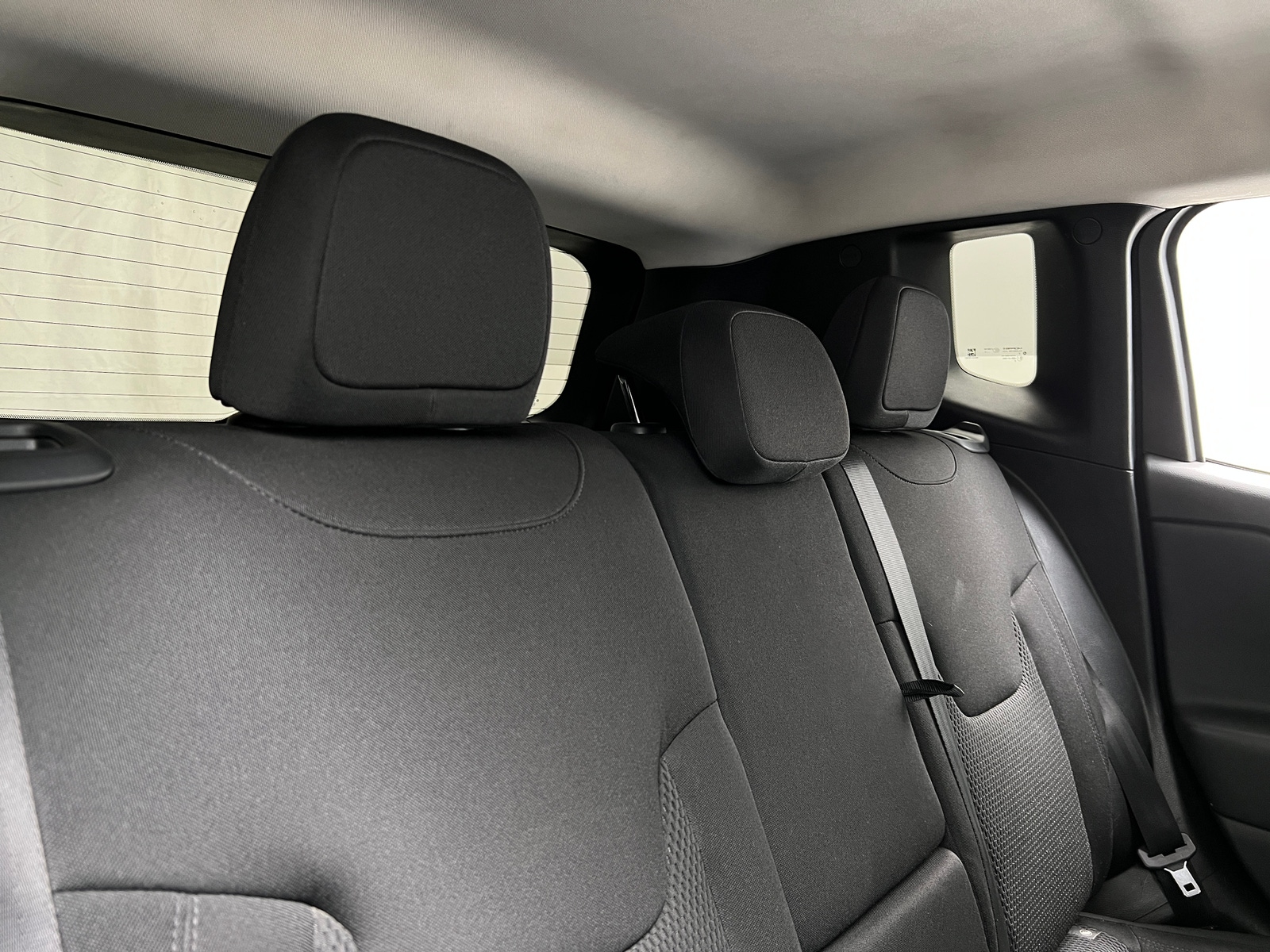 Thumbnail: 2019 Jeep Renegade - 6