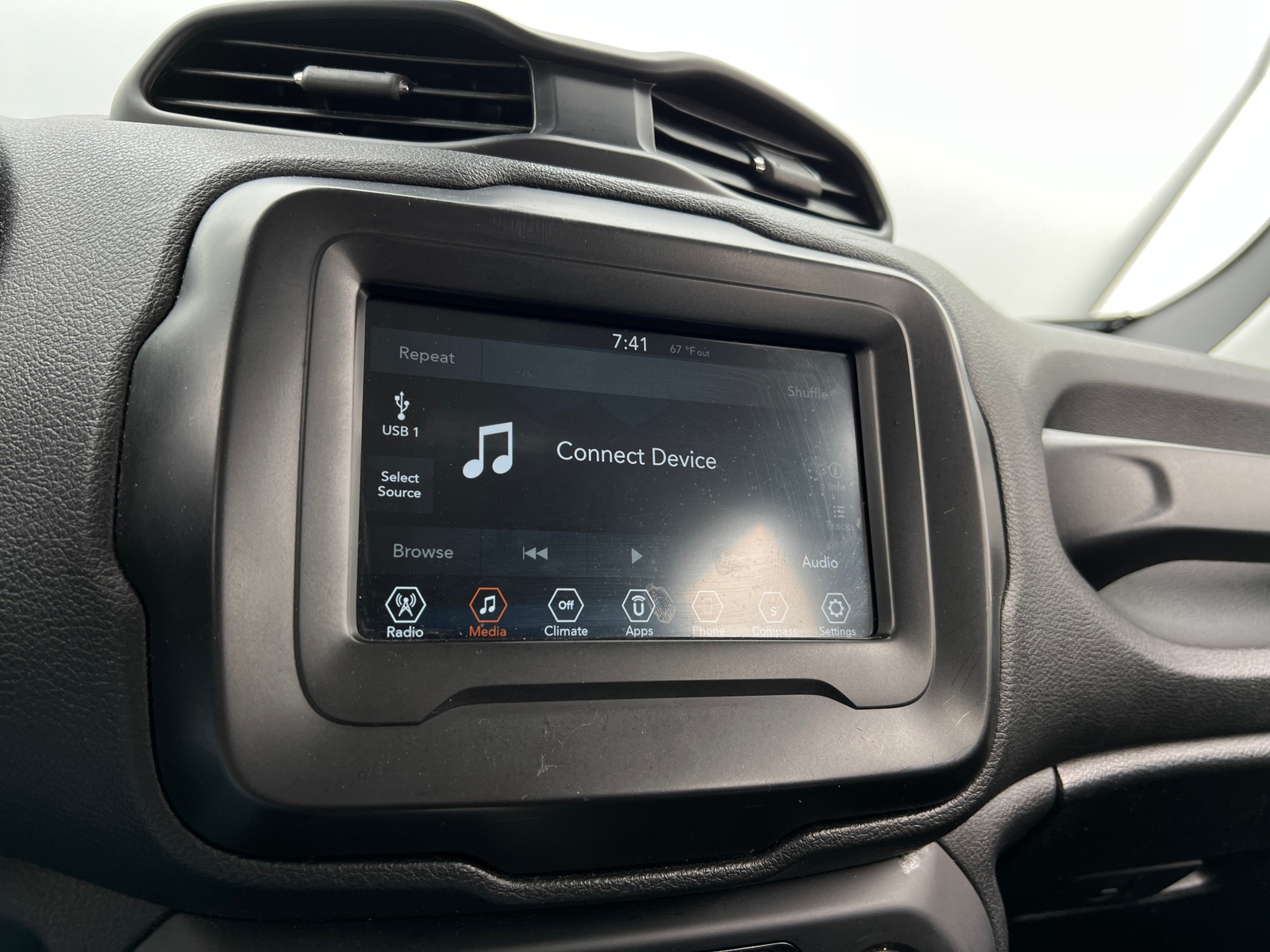 Thumbnail: 2019 Jeep Renegade - 4