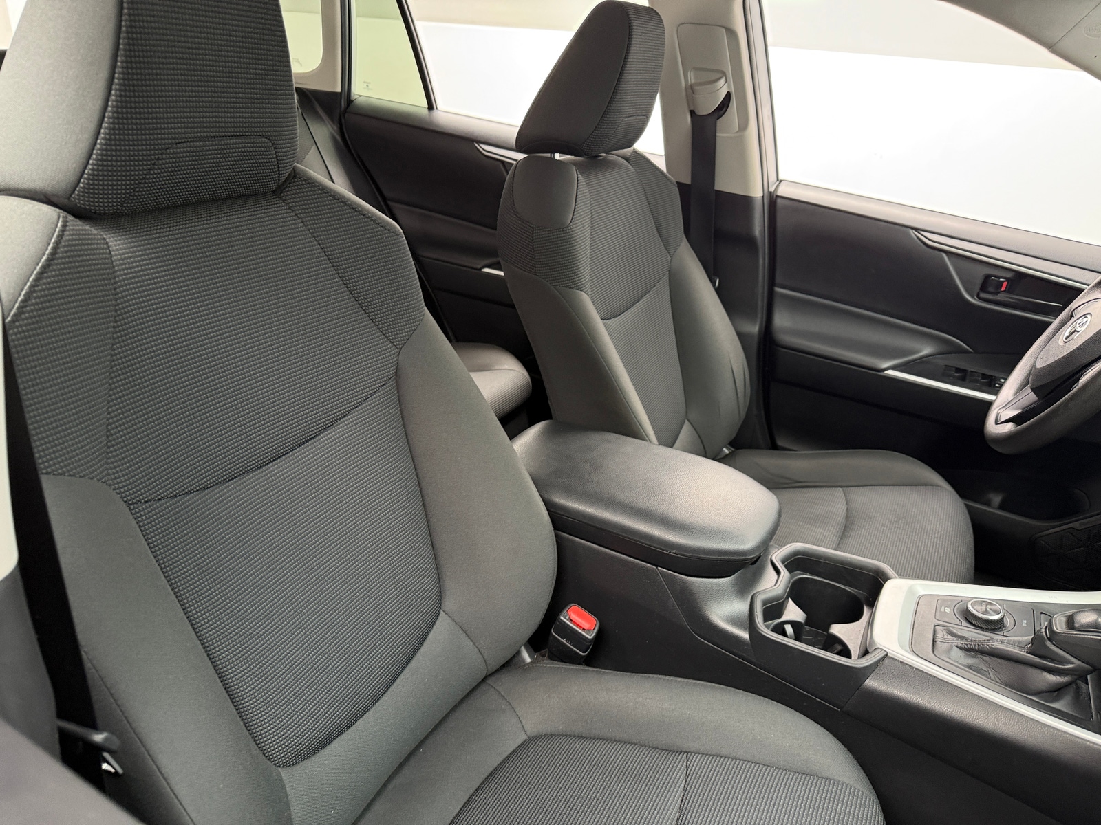 Thumbnail: 2020 Toyota RAV4 - 2