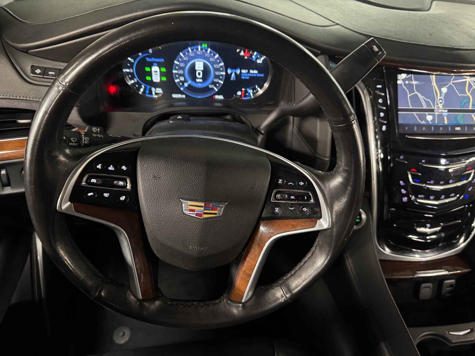 Thumbnail: 2019 Cadillac Escalade - 4