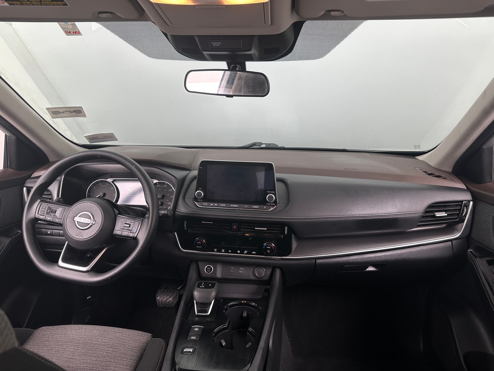 Thumbnail: 2022 Nissan Rogue - 3