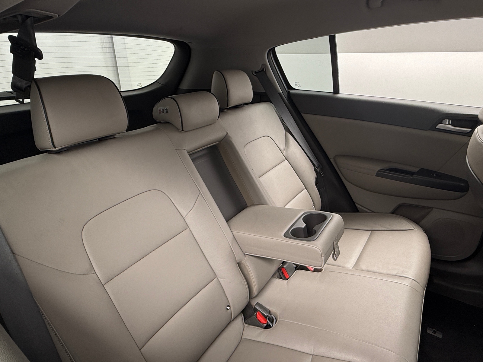 Thumbnail: 2017 Kia Sportage - 5