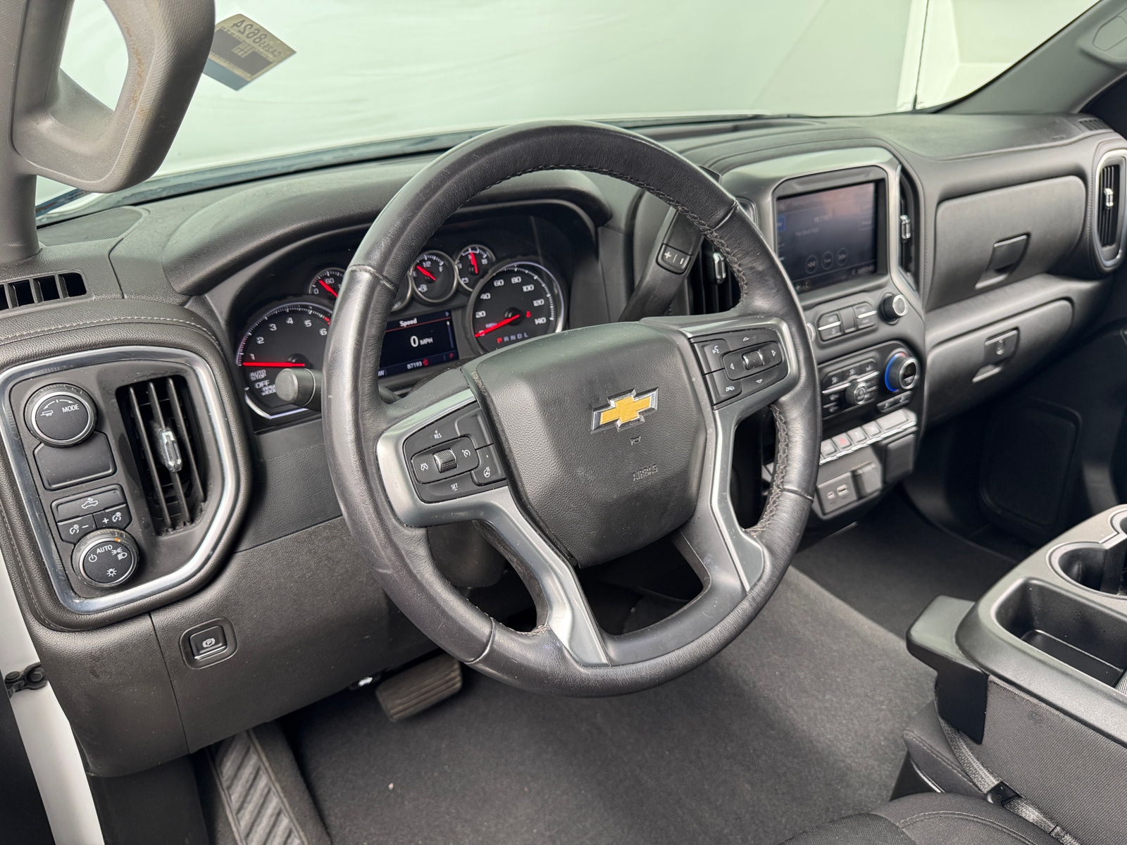 Thumbnail: 2022 Chevrolet Silverado 1500 - 3