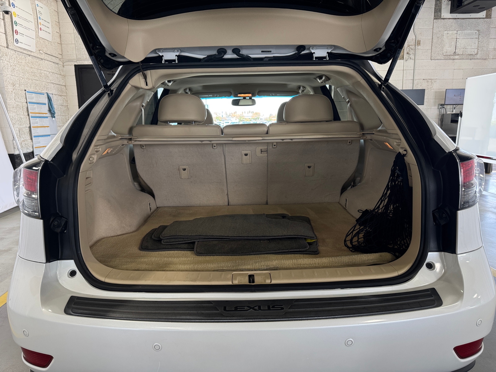 Thumbnail: 2013 Lexus RX - 7