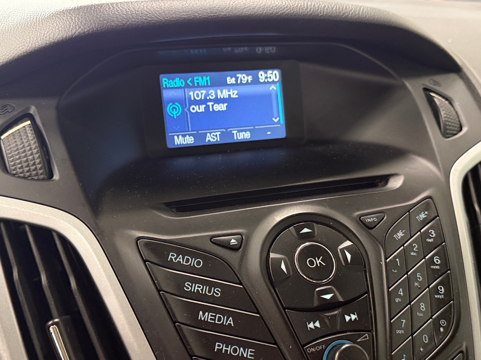 Thumbnail: 2014 Ford Focus - 4