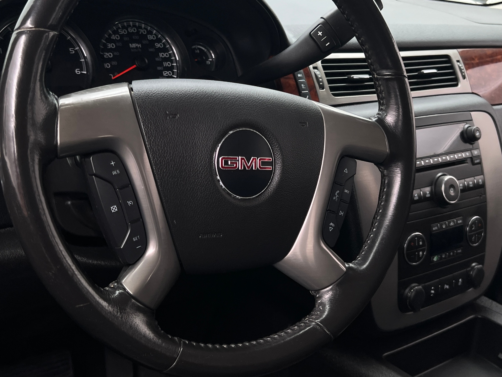 Thumbnail: 2013 GMC Yukon XL - 4