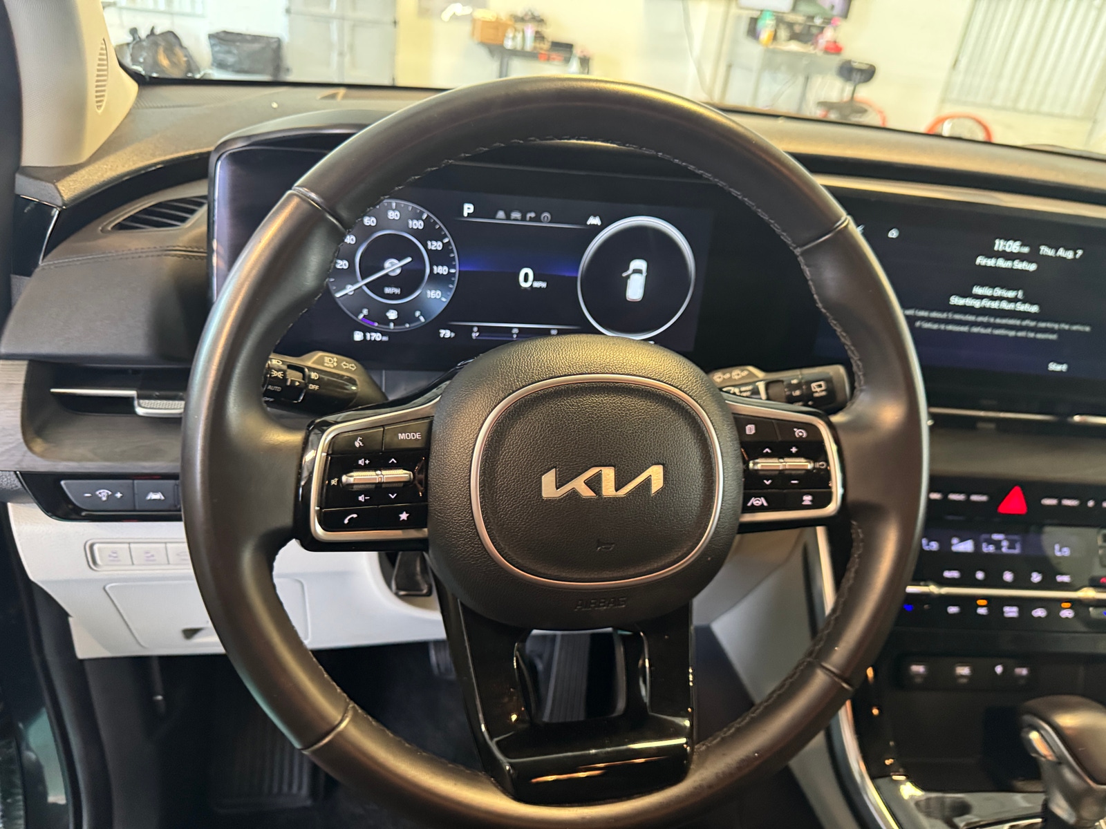 Thumbnail: 2024 Kia Carnival - 4