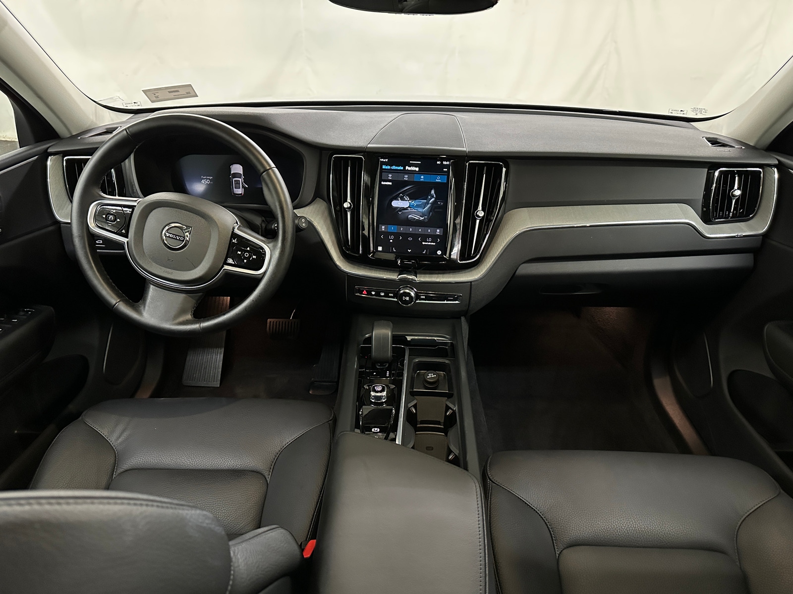 Thumbnail: 2025 Volvo XC60 - 2