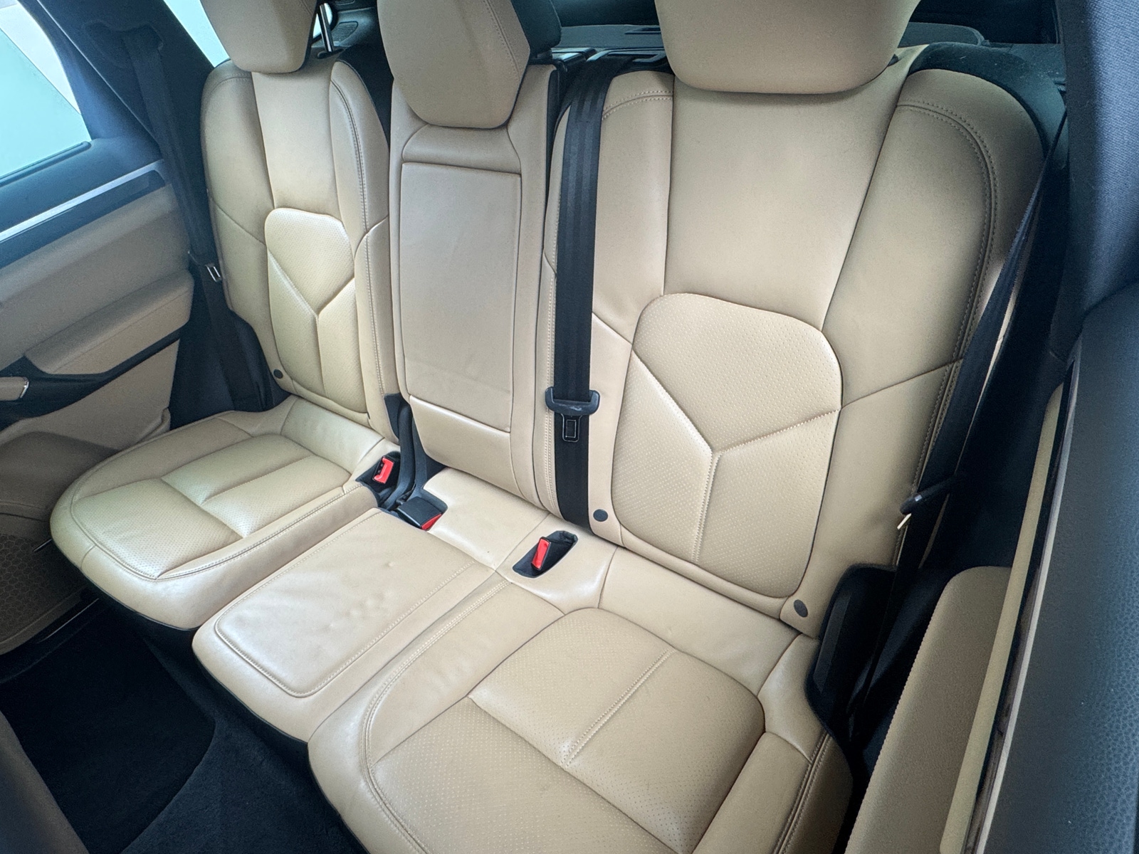Thumbnail: 2016 Porsche Cayenne - 6