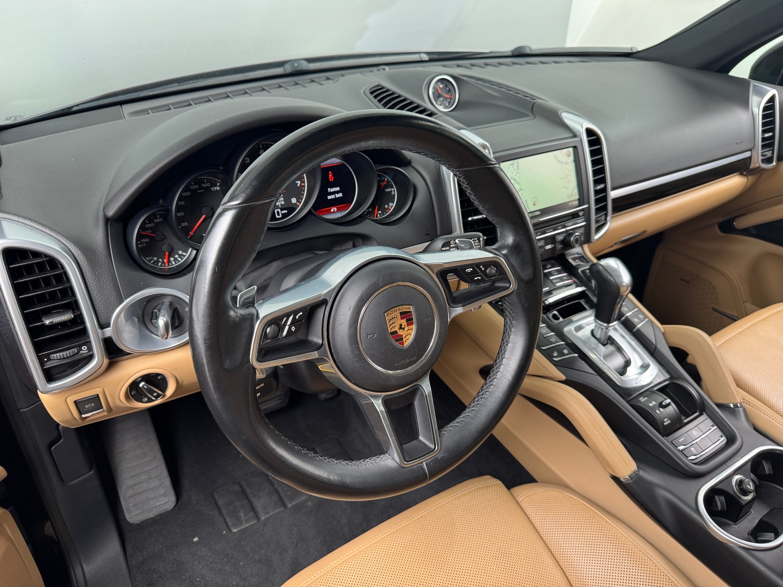 Thumbnail: 2016 Porsche Cayenne - 3
